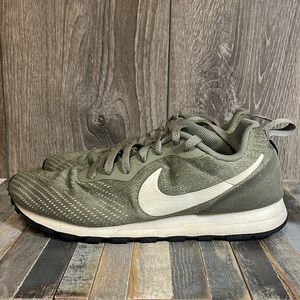 Nike MD Runner 2 Army Green Mesh Size 9.5
